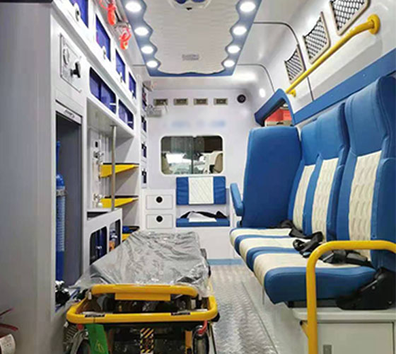 左贡县车辆内部展示